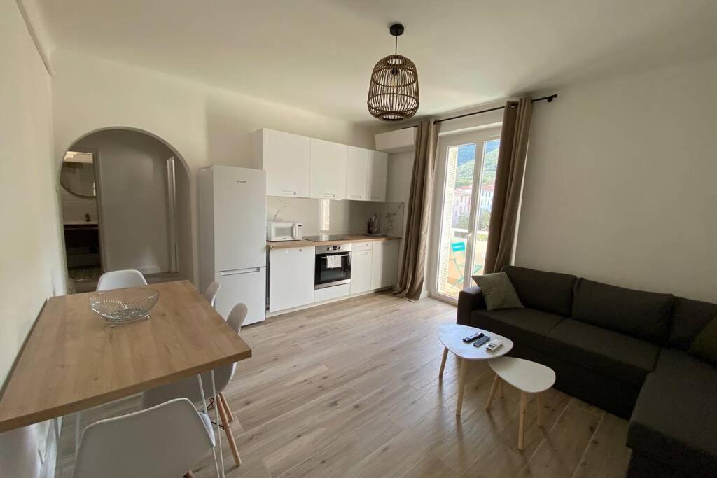 Ajaccio Magnifique T2 Neuf 40M2 Avec Balcon Au Trottel 4 Couchages Wifi Clim Parking Plage A Pieds 100M Exterior foto