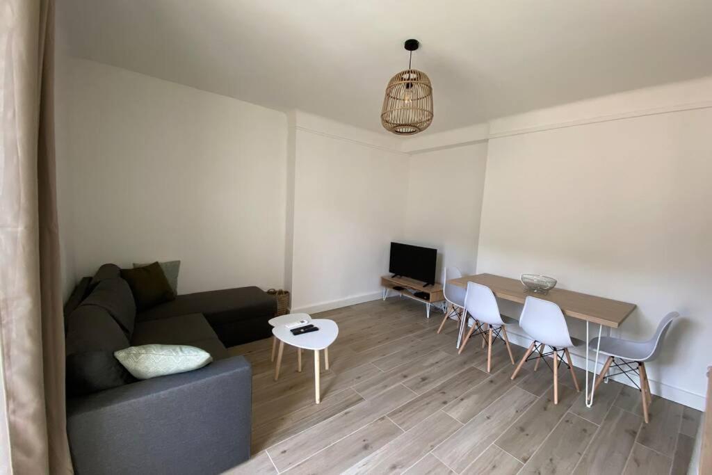 Ajaccio Magnifique T2 Neuf 40M2 Avec Balcon Au Trottel 4 Couchages Wifi Clim Parking Plage A Pieds 100M Exterior foto